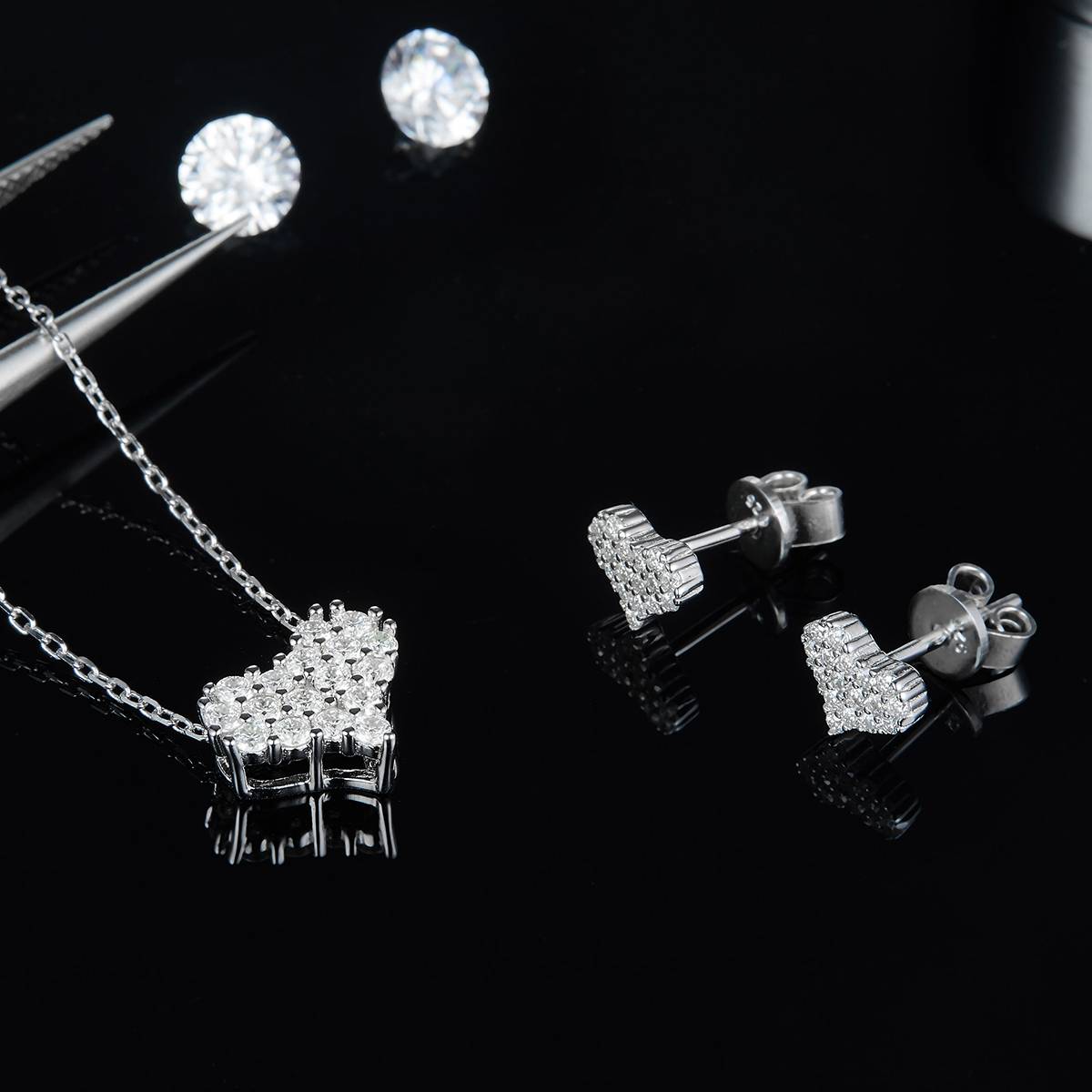 At first sight, I fell in love with Moissanite pendant earrings bracelet set